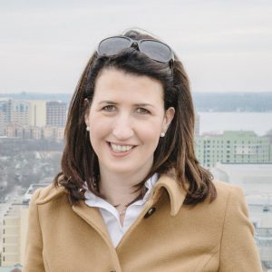 Headshot of Tracey Holloway